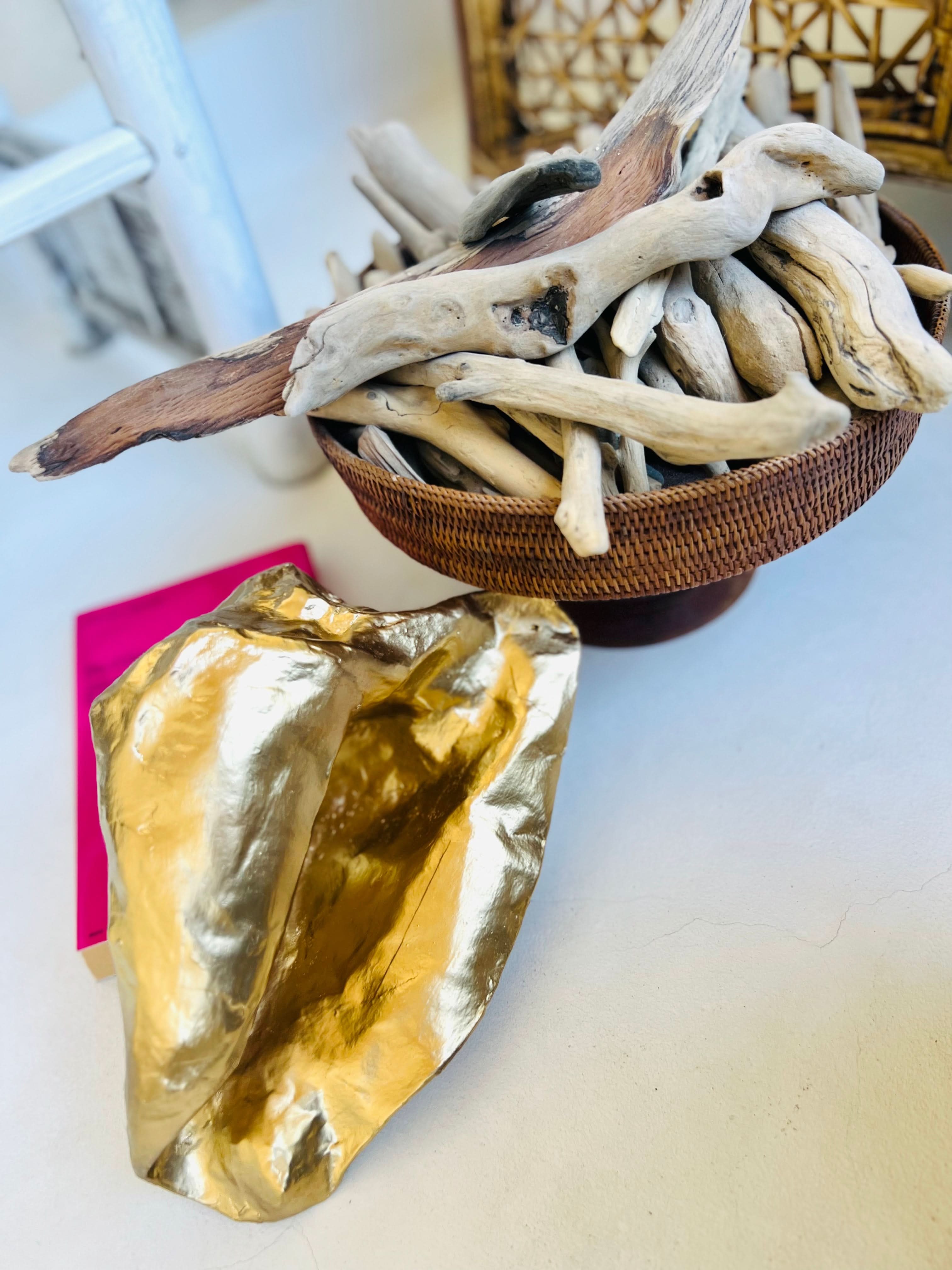 Scultura Conchiglia Tropicale Edizione Dorata