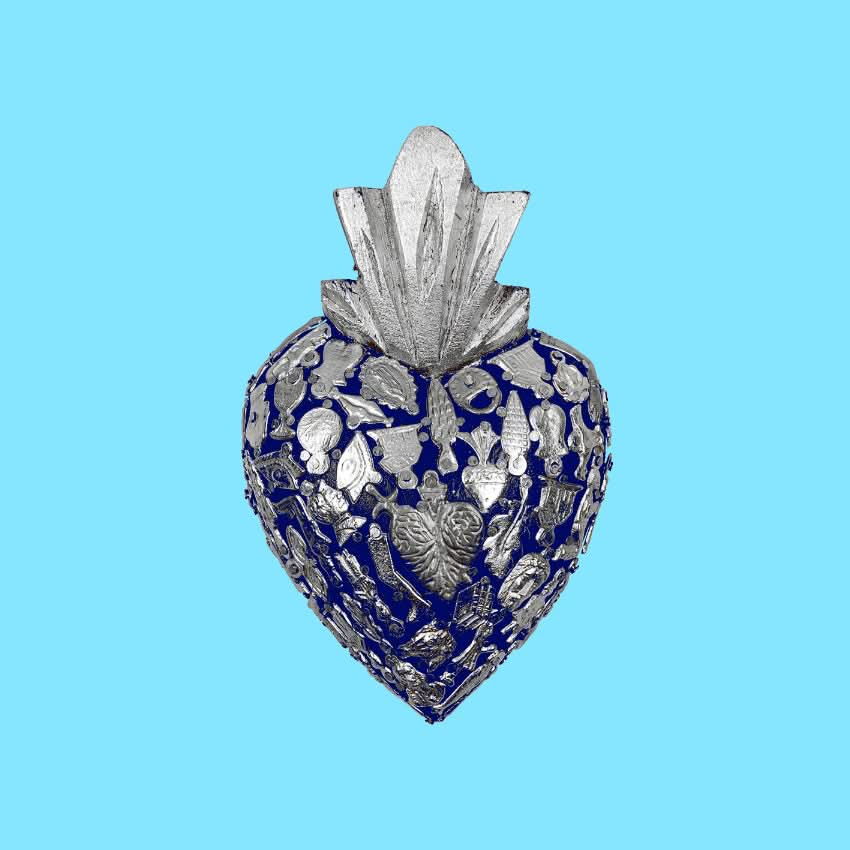 Decorazione da muro artigianale Cuore sacro Milagros messicano ex voto originale in legno dipinto con ciondoli porta fortuna