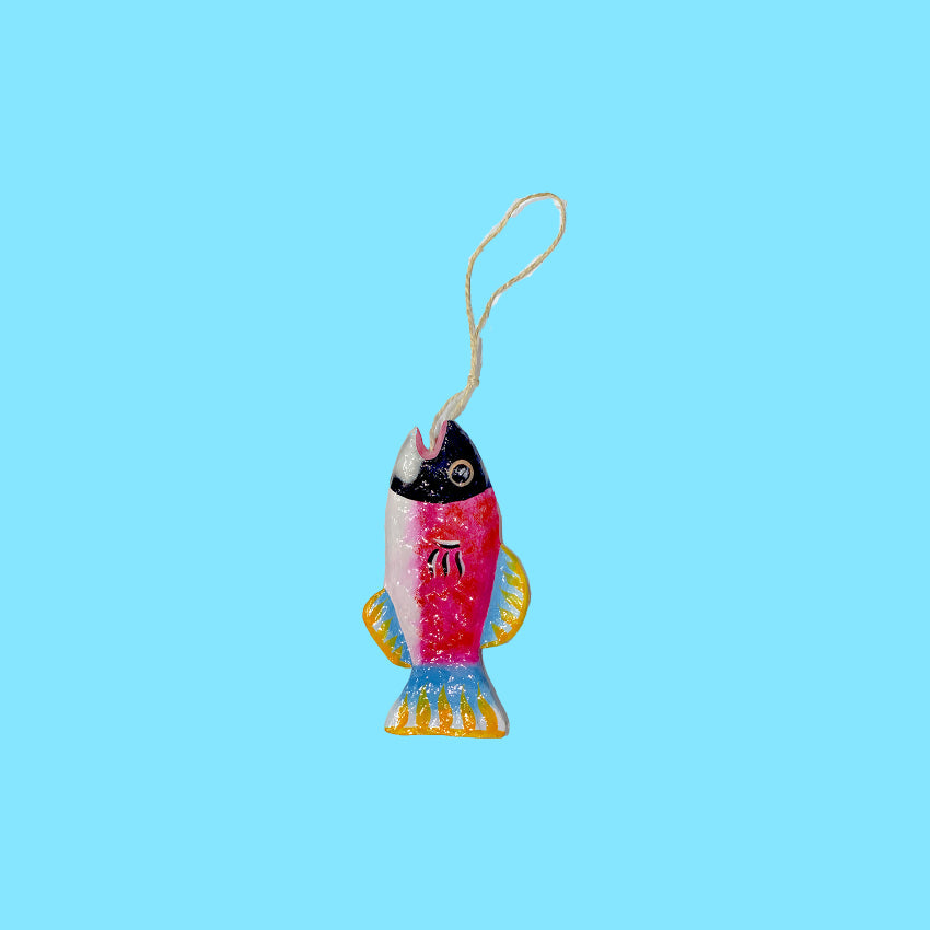 Decorazione scultura arredo casa da appendere in cartapesta artigianale messicana pesce colorato con corda in spago