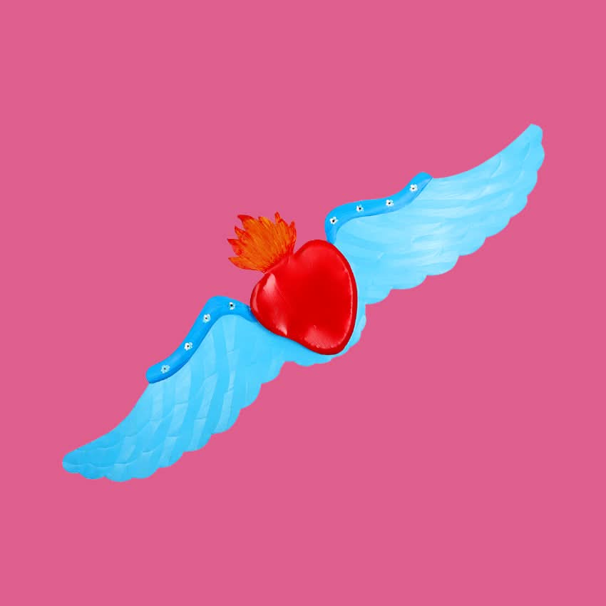 decorazione da muro 3D con cuore sacro con ali Milagros artigianato messicano ex voto in metallo dipinto a mano