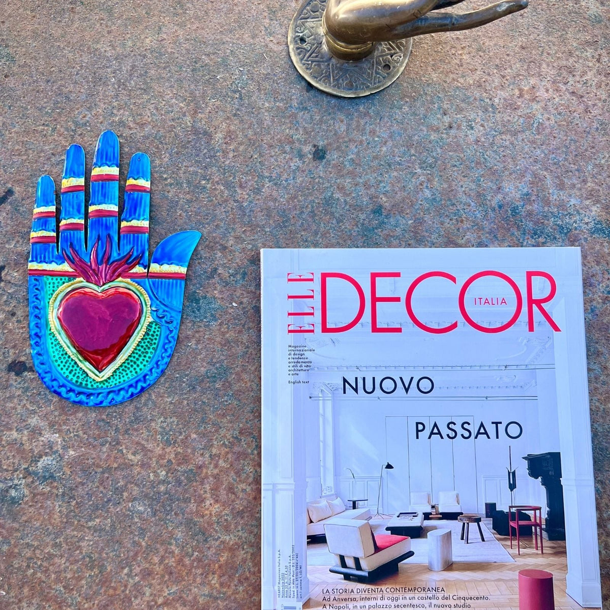 Decorazione da muro mano bassorilievo 3D cuore sacro Milagros artigianato messicano mano ex voto originale in metallo vintage