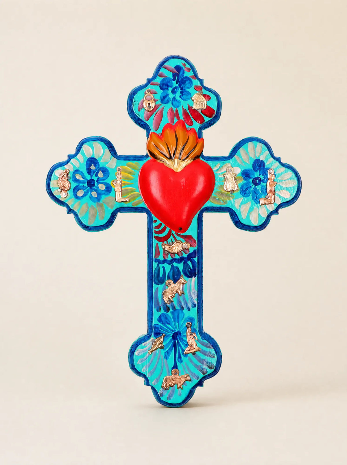 Croce Folk in Legno con Cuore 3D