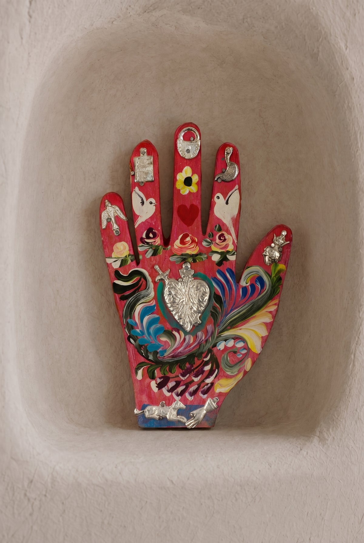 Mano in Legno con Milagros