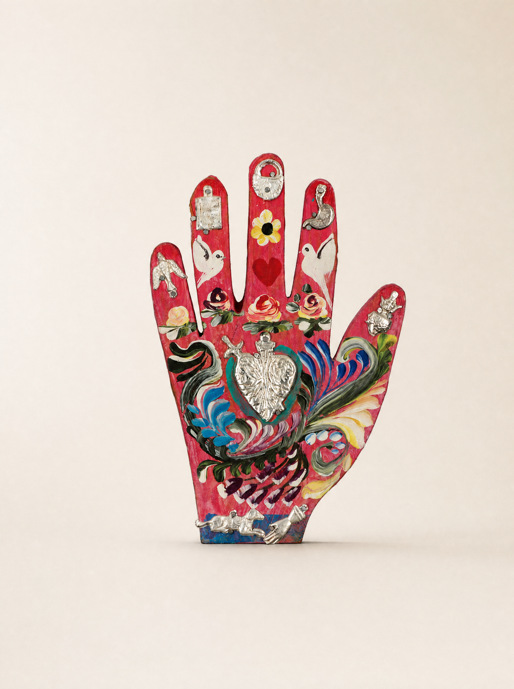 Mano in Legno con Milagros