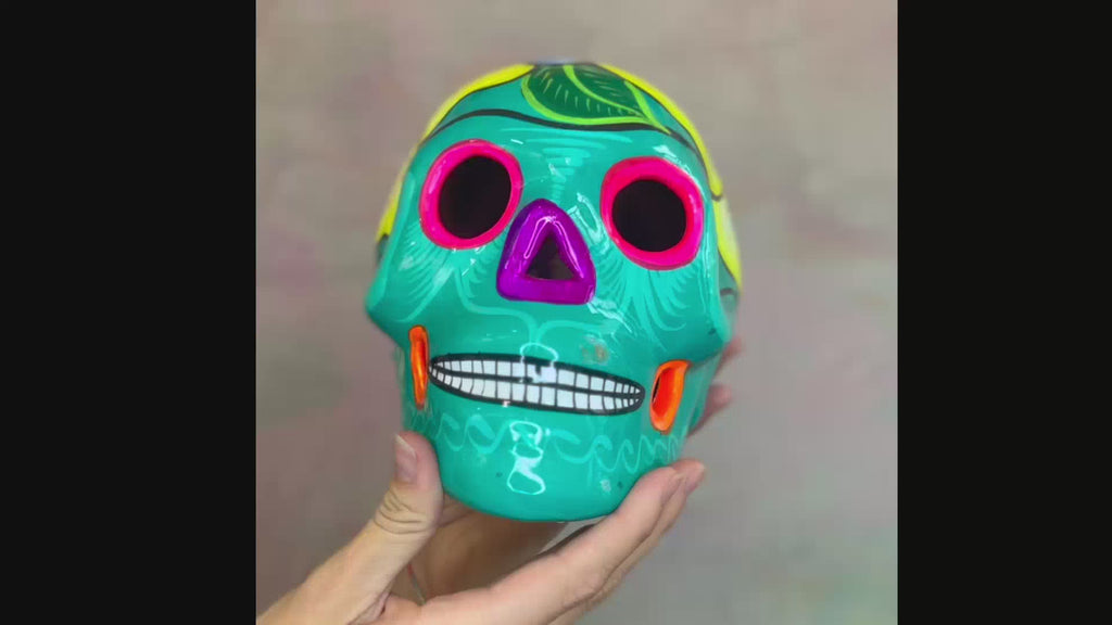 Decorazione arredo casa da tavolo teschio in ceramica artigianato messicano ex voto con disegno fiori calavera portafortuna